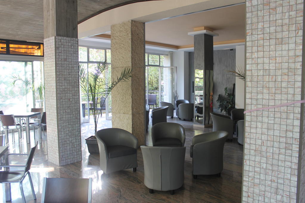Hotel Sogno Чезенатико Екстериор снимка