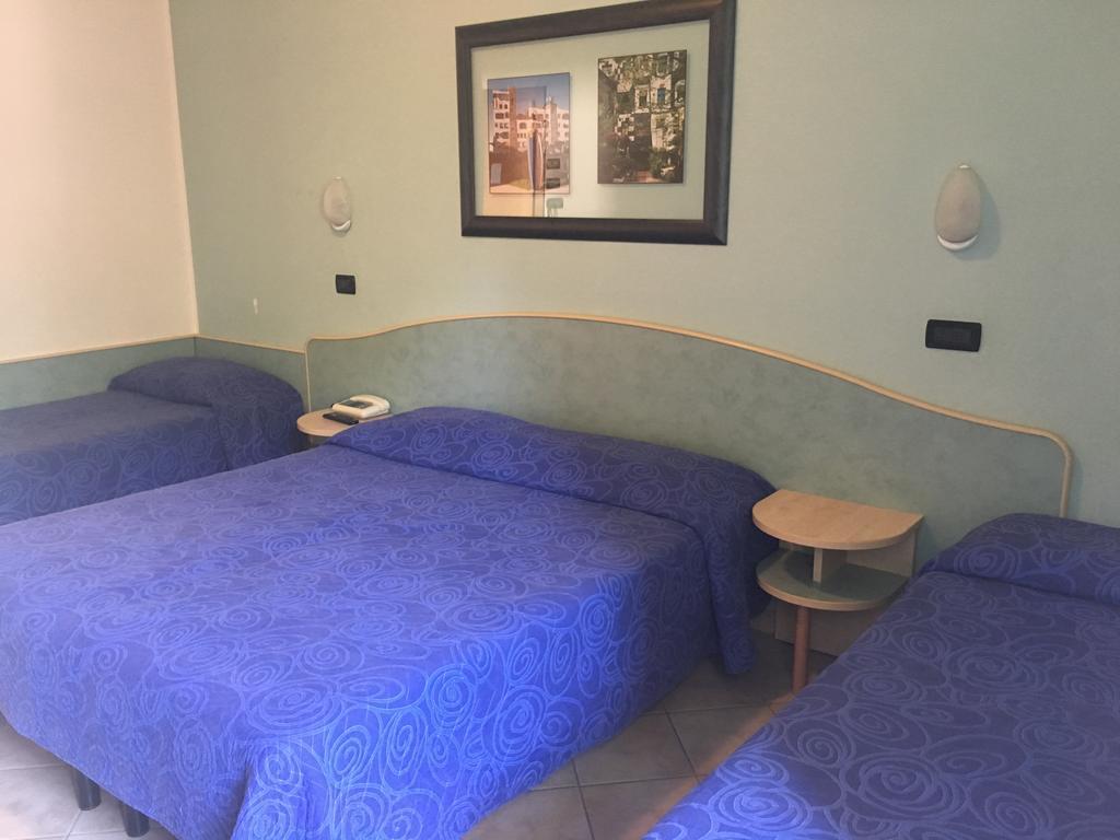 Hotel Sogno Чезенатико Екстериор снимка