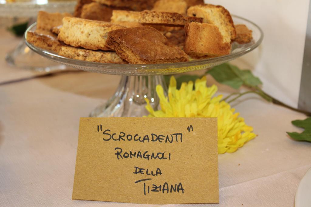 Hotel Sogno Чезенатико Екстериор снимка