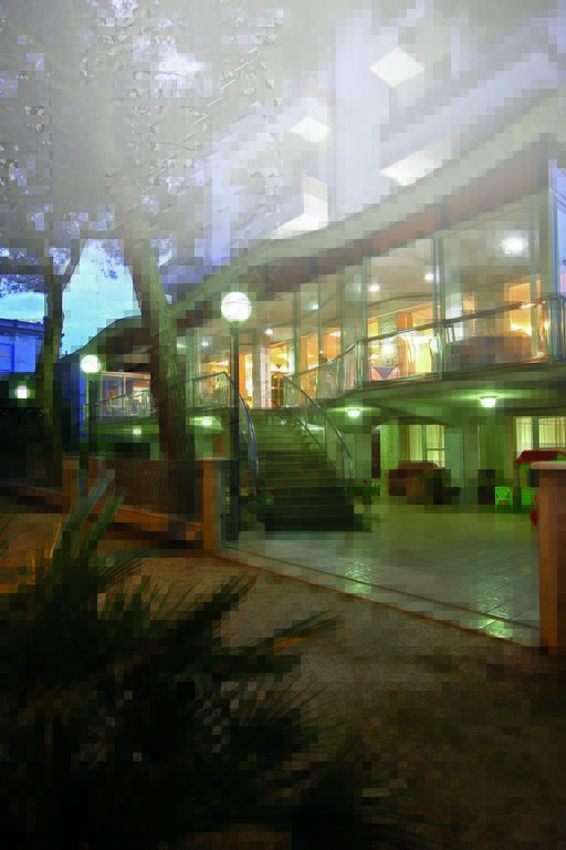 Hotel Sogno Чезенатико Екстериор снимка